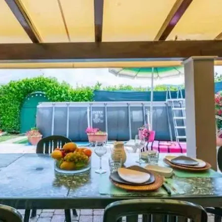 Apartment Sun House And Pool Viareggio