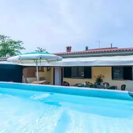 Sun House And Pool Viareggio Apartment